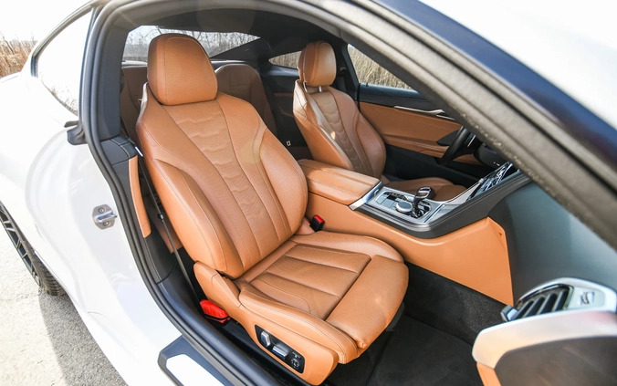 BMW Seria 8 cena 319000 przebieg: 17700, rok produkcji 2019 z Lublin małe 529